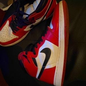 These are Jordan og 1’s originally 350 going for 250 willing to make deals